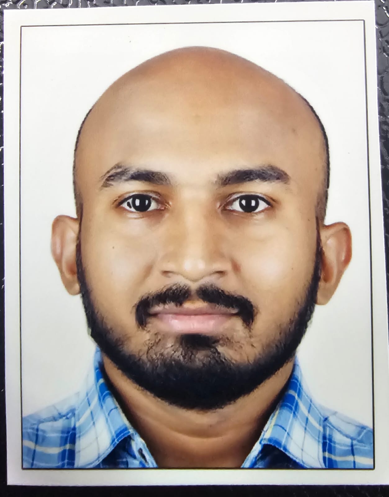 Dr Kunal Kapse