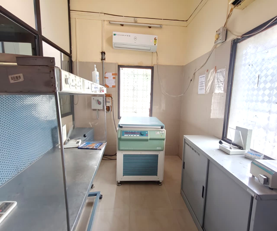 REMI Blood bank Centrifuge